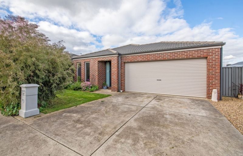 17 Brahman Drive, Delacombe - Thumbnail 2