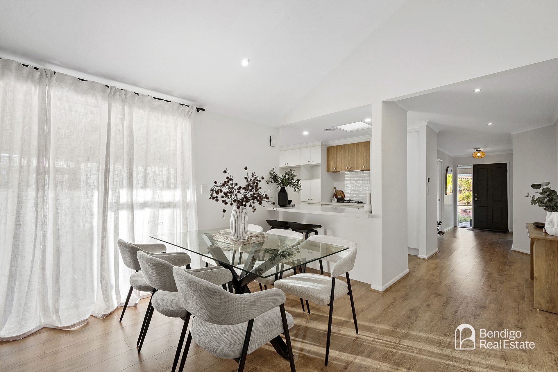 2 Harley Mews Strathdale VIC, Strathdale - Thumbnail 3