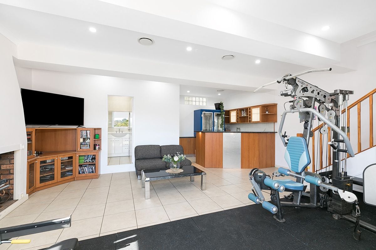 32 Geelong Road ENGADINE 2233