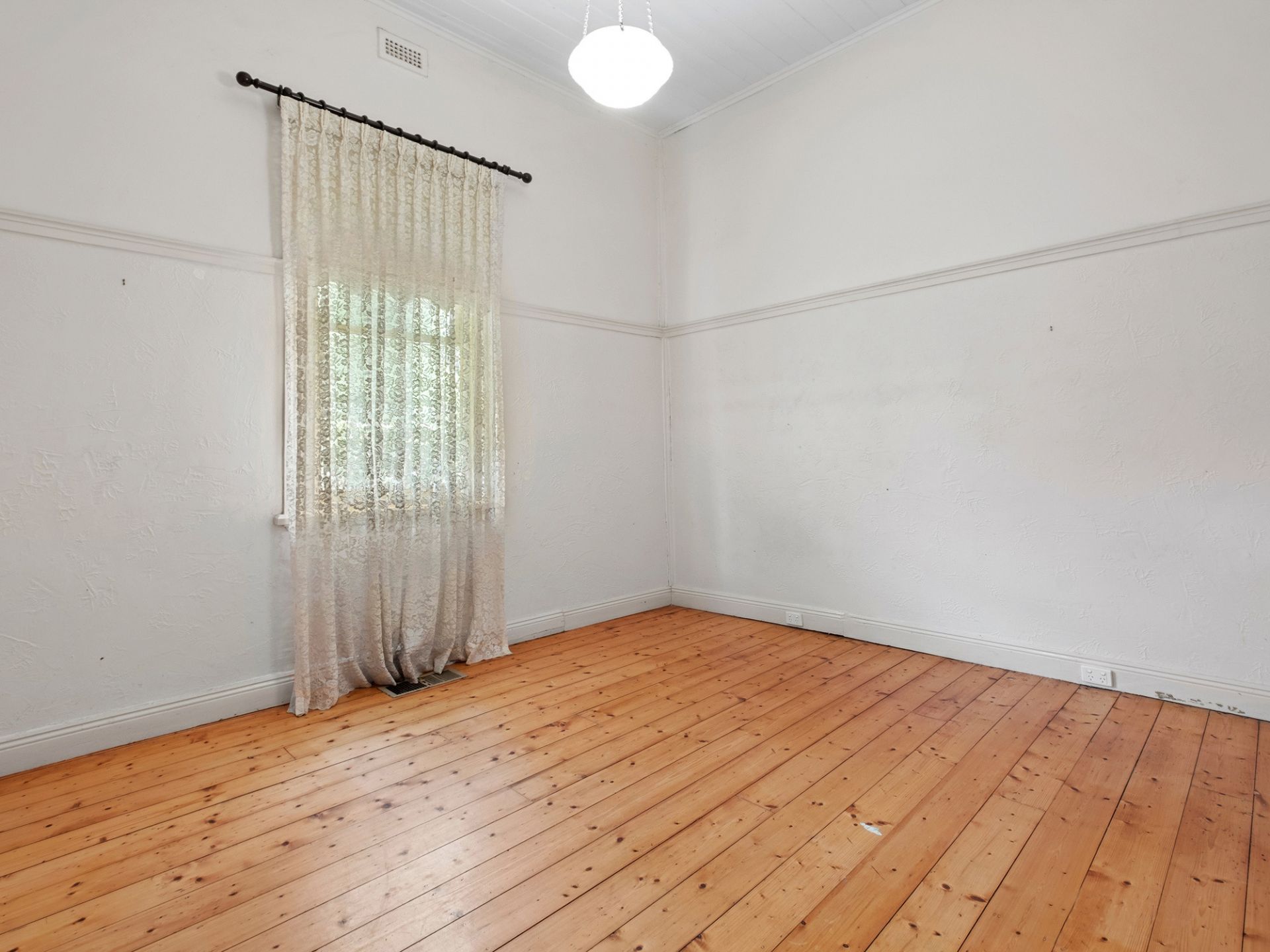 106 Burns Street, Maryborough - Thumbnail 8
