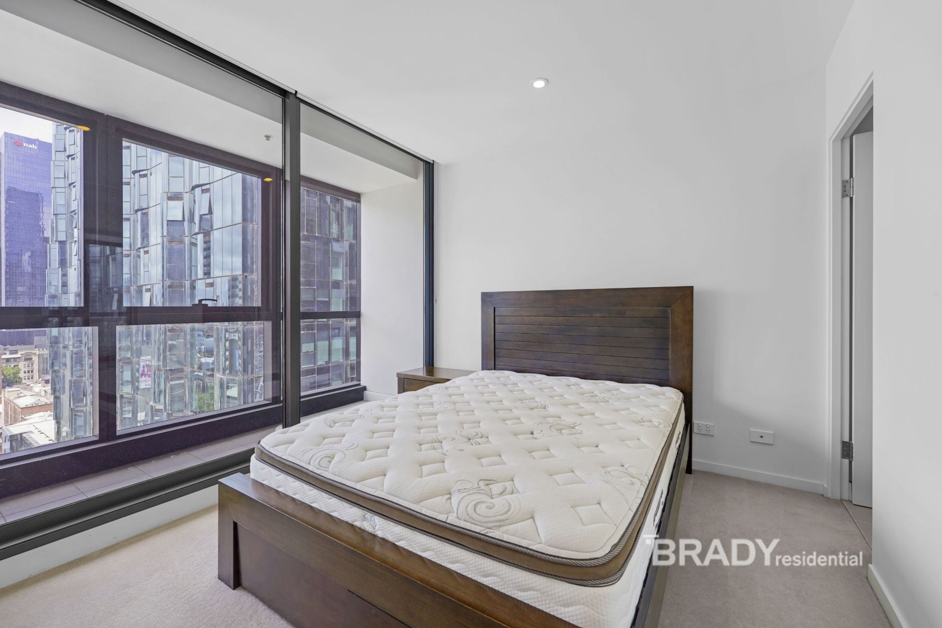 1701/8 Sutherland Street Melbourne VIC, Melbourne - Thumbnail 5