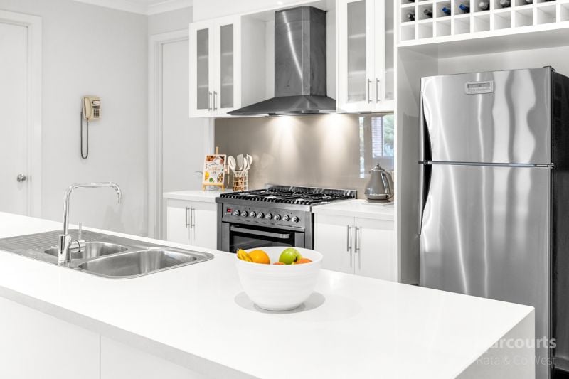 113 Oakview Parade, Caroline Springs