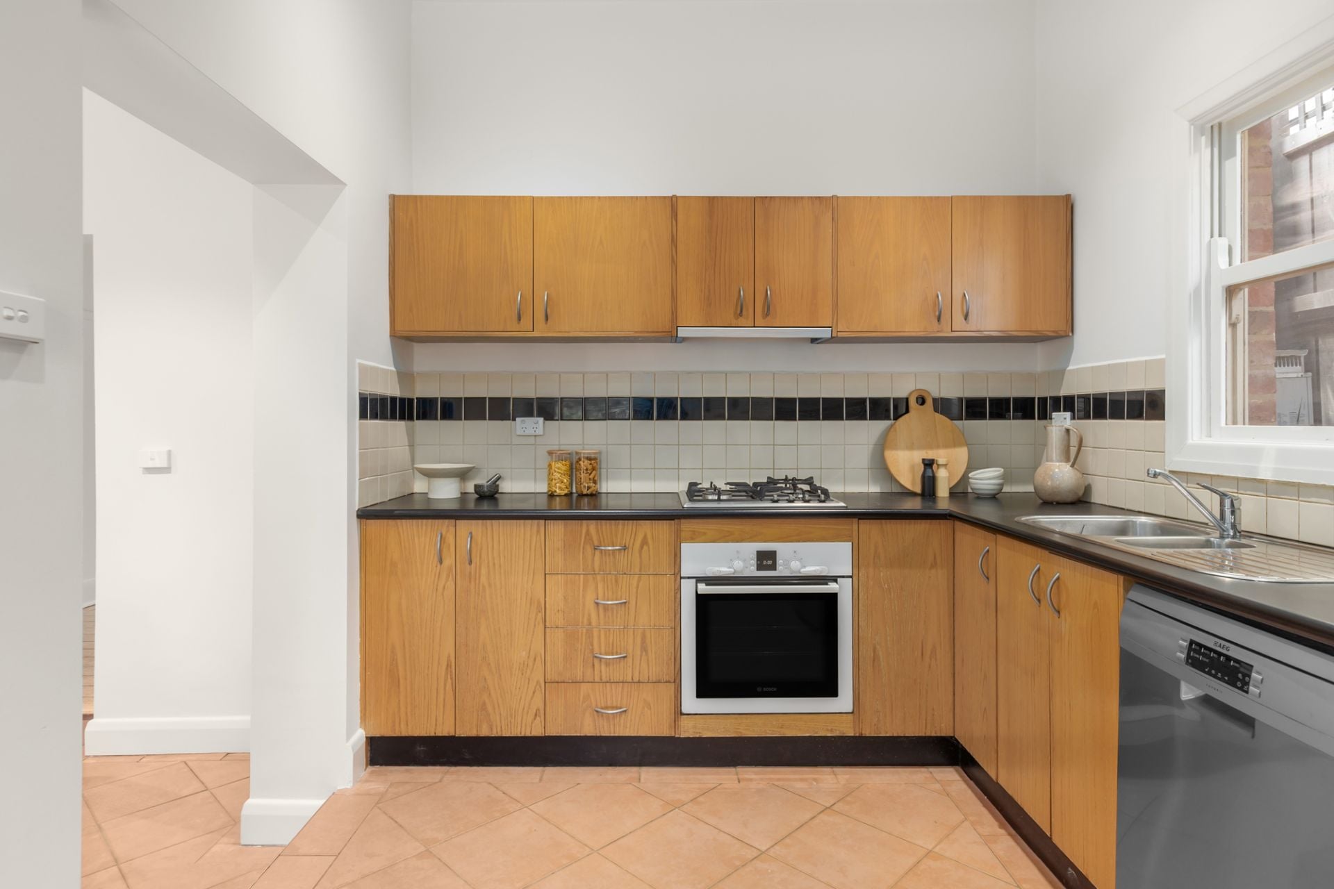 11 Canterbury Road, Toorak, Toorak - Thumbnail 5