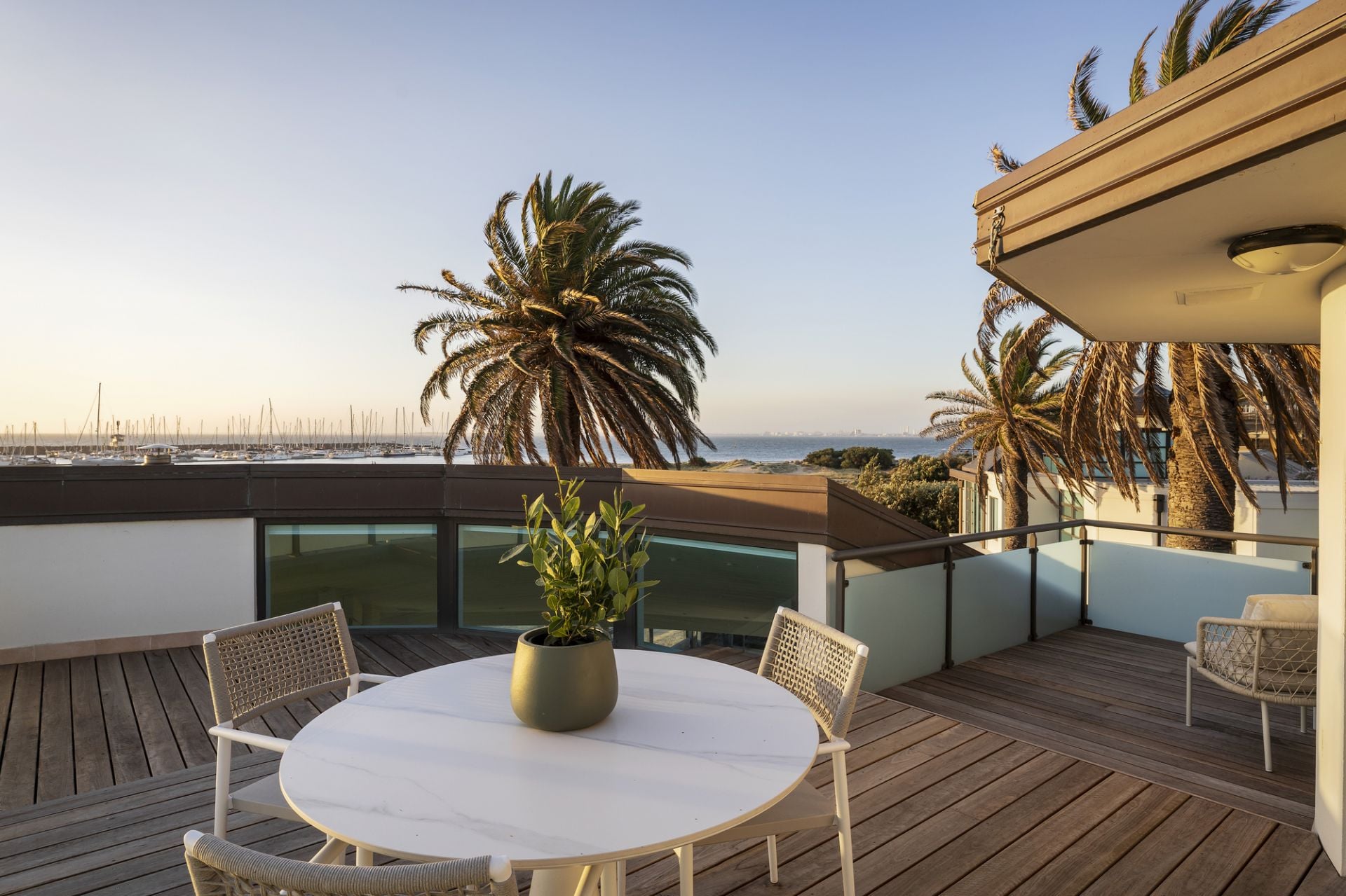 12 Sandown Street, Brighton, Brighton - Thumbnail 2