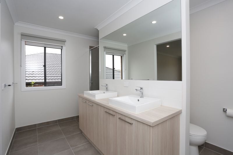 62 Cravens Road, Mernda