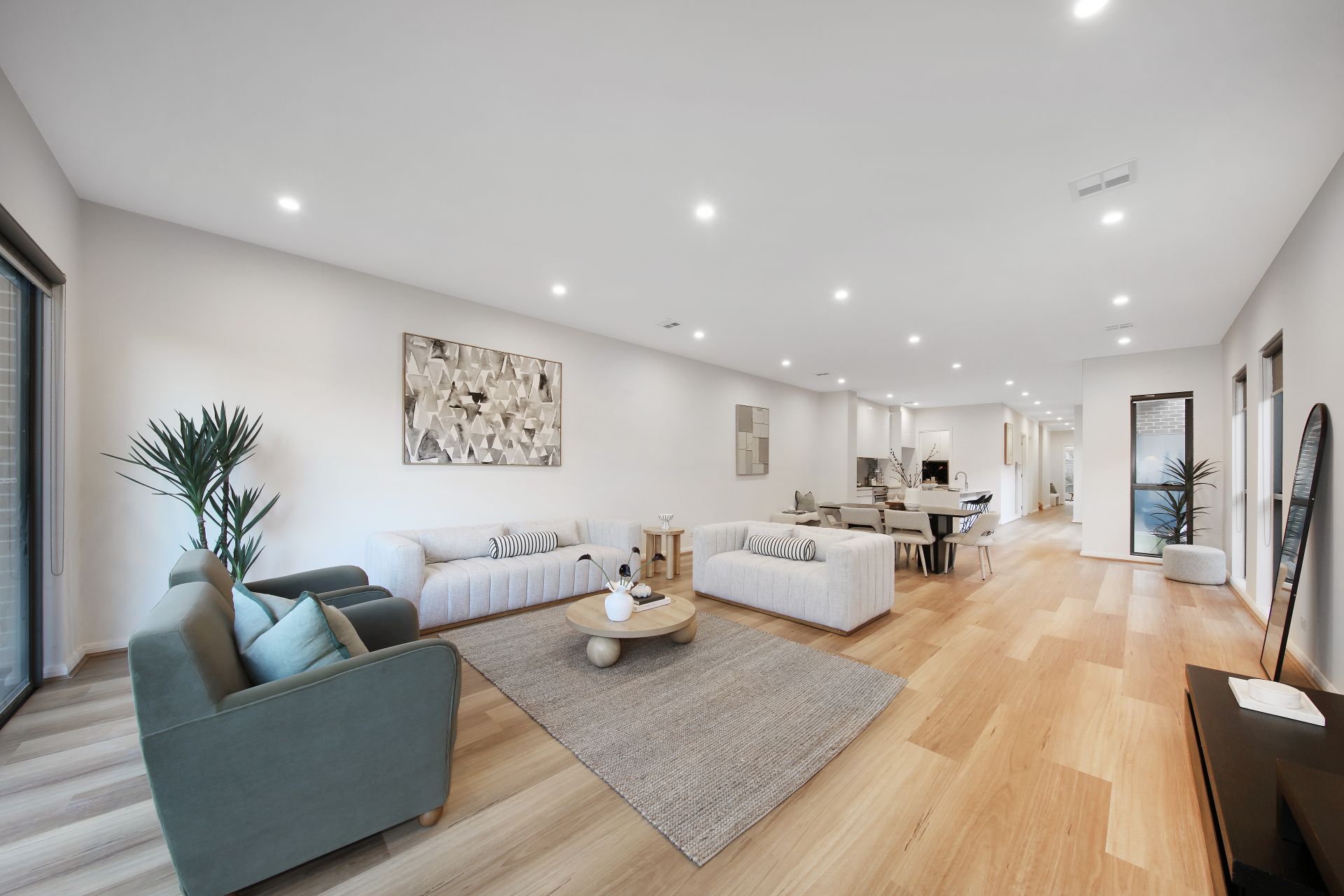 8B McKinnon Road, McKinnon VIC, McKinnon - Thumbnail 2
