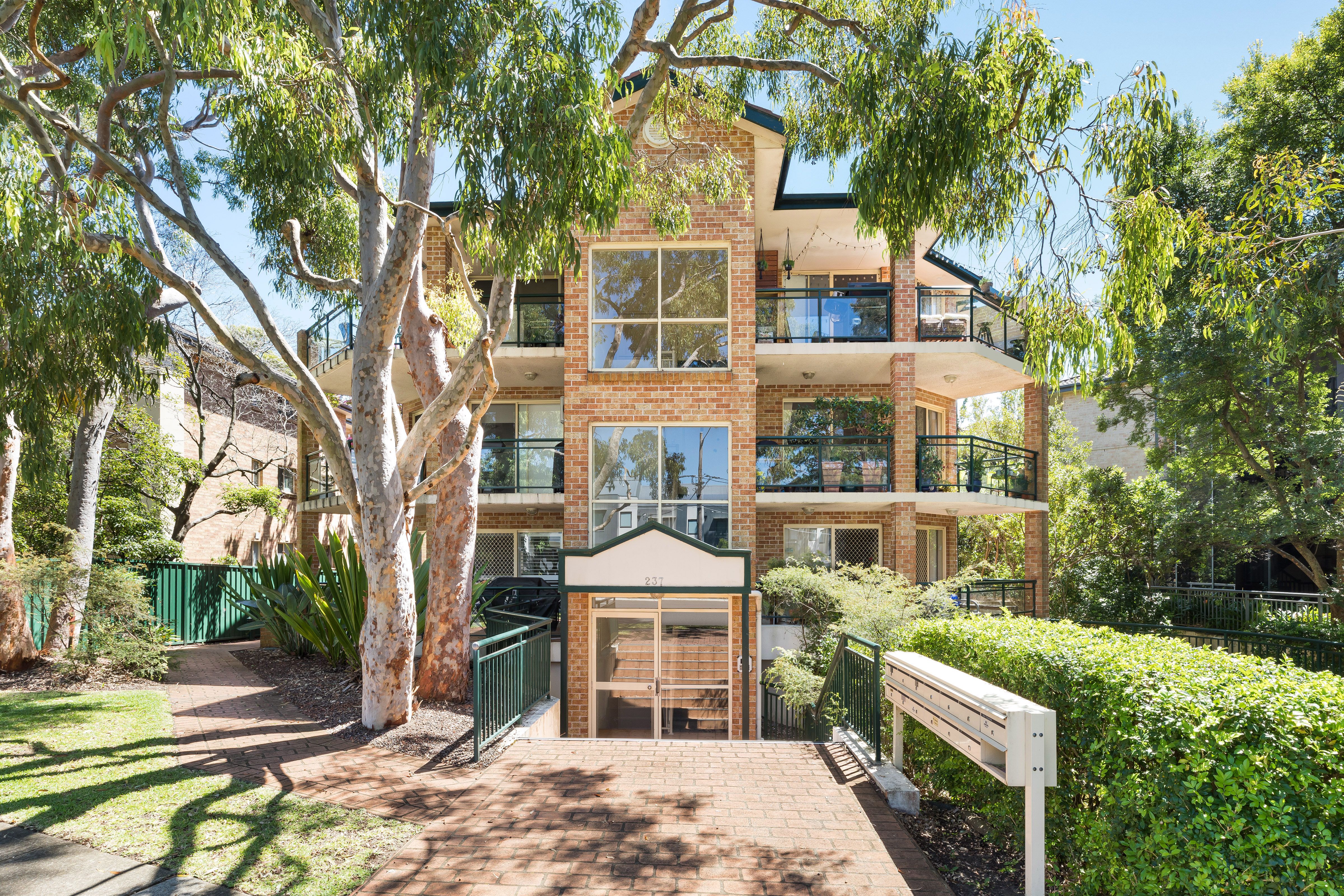 11/237 Kingsway CARINGBAH 2229