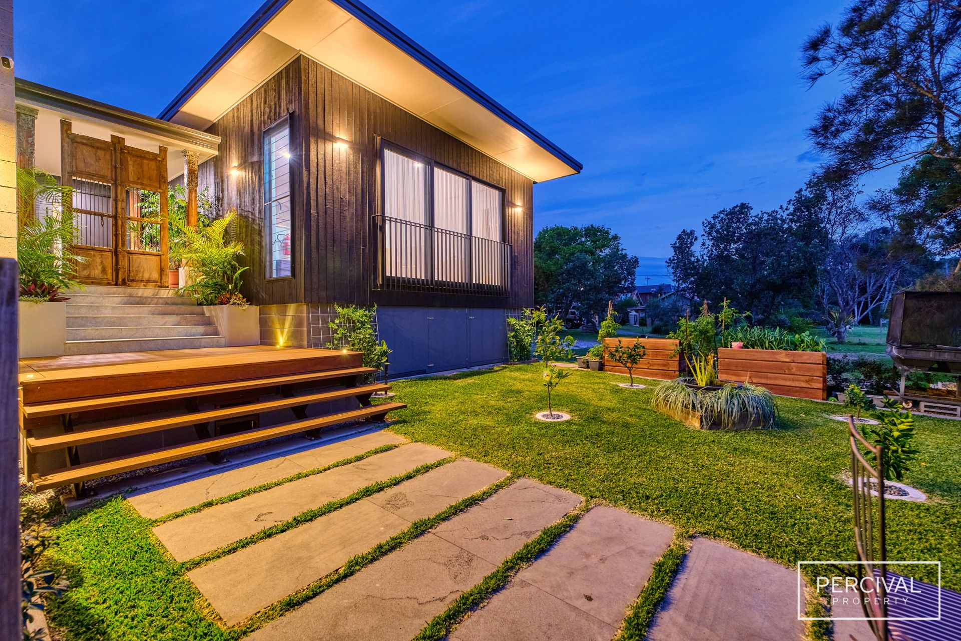 318 Plomer Road North Shore NSW, North Shore - Thumbnail 2