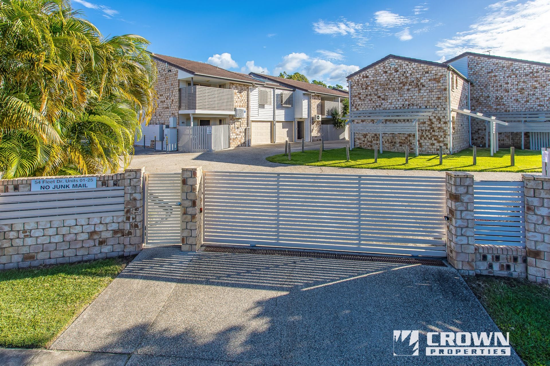 10/48-54 Fleet Drive KIPPA-RING QLD
