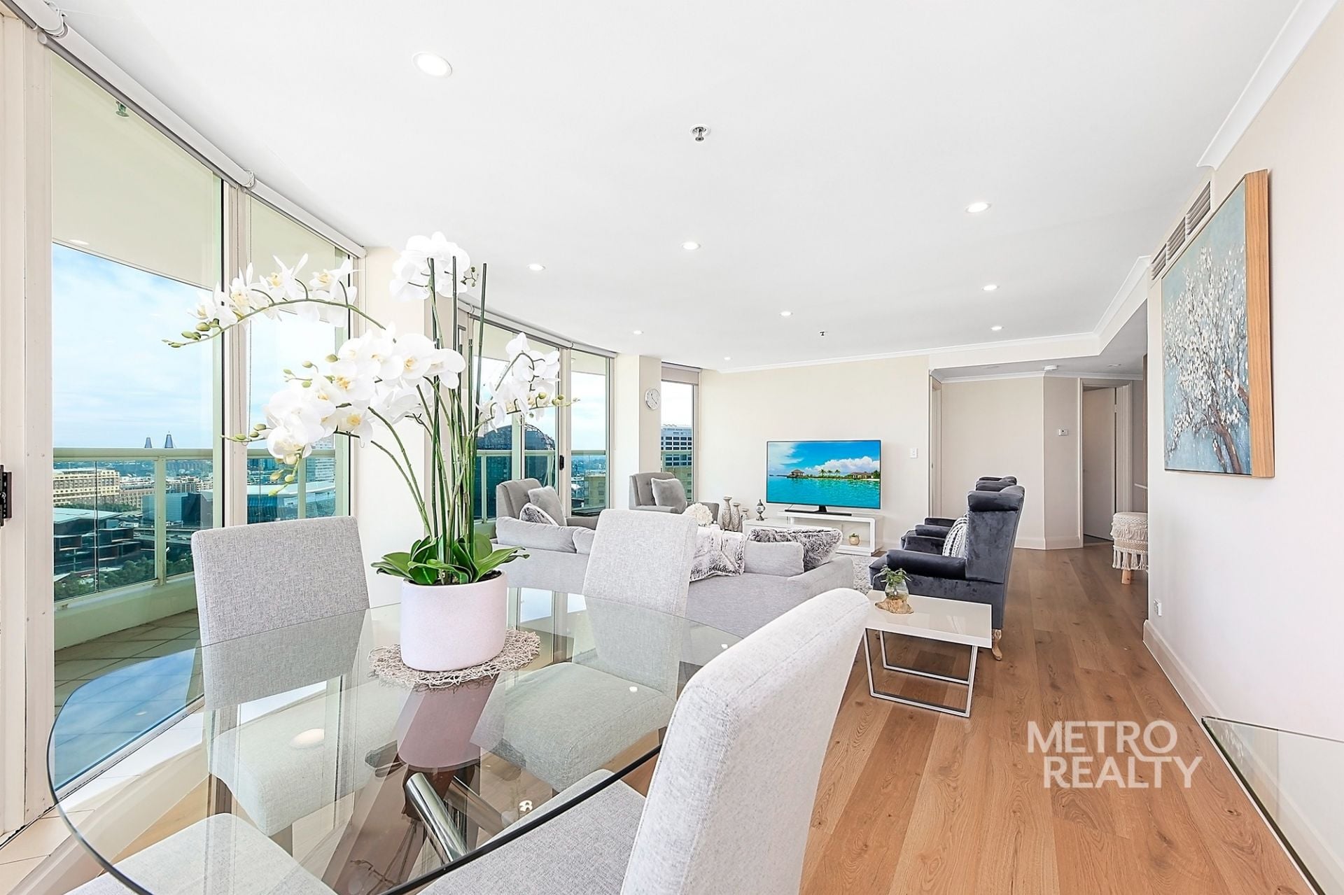 2503/348-352 Sussex Street, Sydney - Thumbnail 5