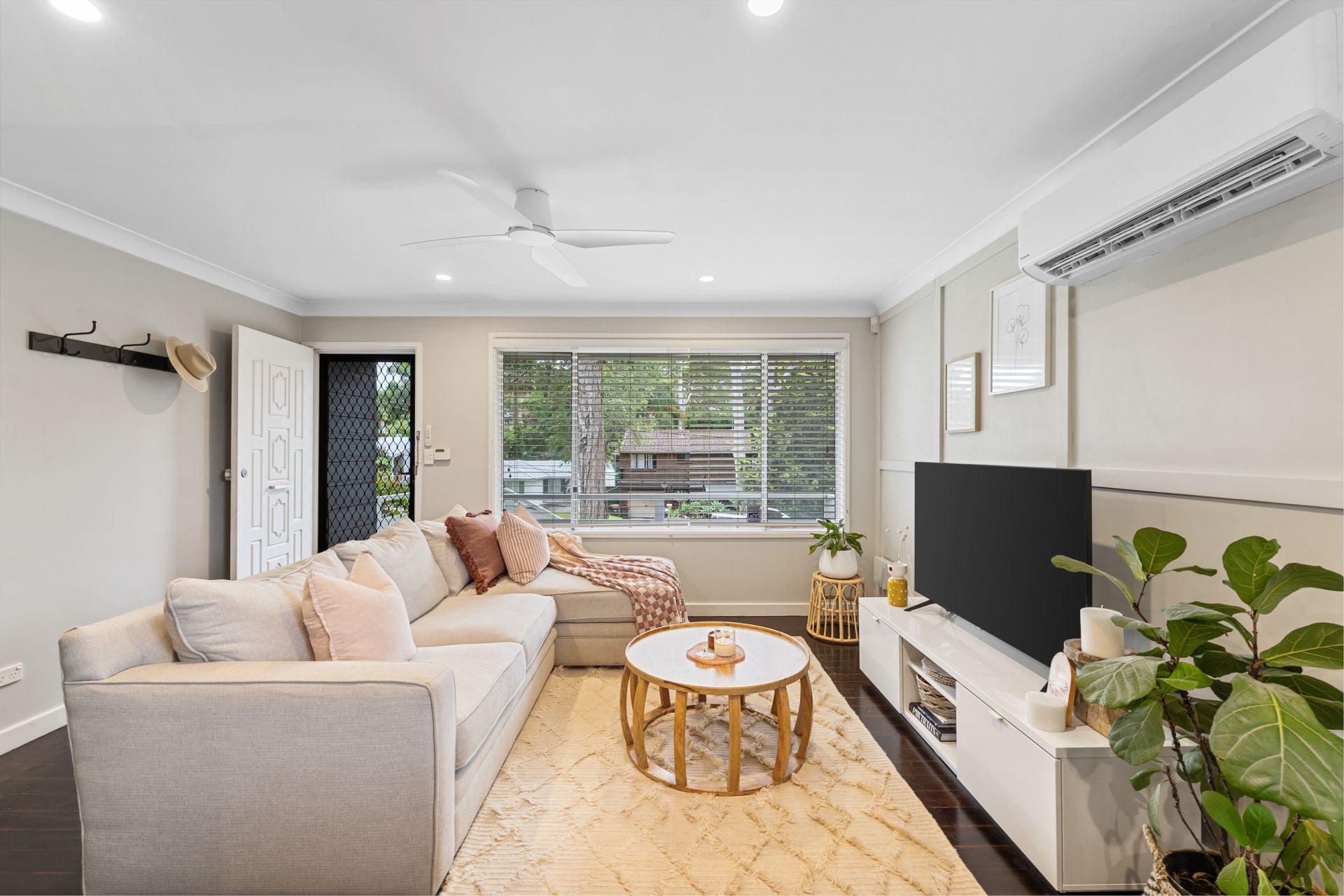 21 Judith Anne Drive, Berkeley Vale, Berkeley Vale - Thumbnail 2