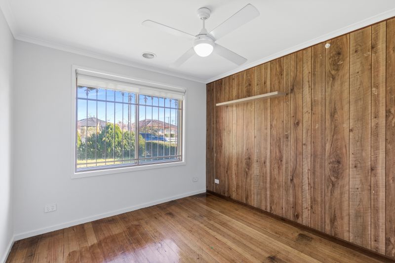 110 Casey Drive, Lalor