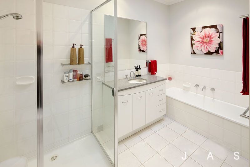 15 Goldsbrough Walk Kensington VIC, Kensington - Thumbnail 7