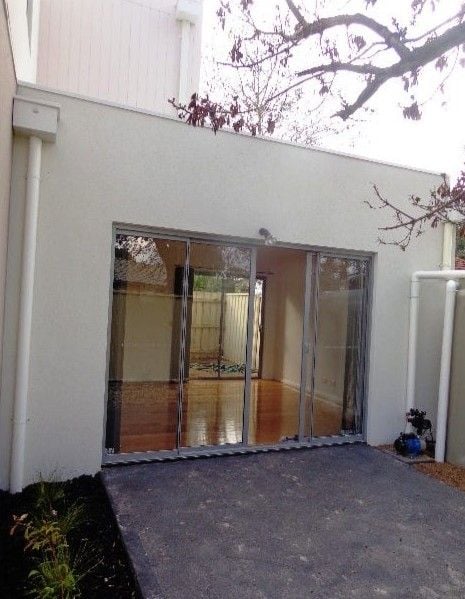 2-Bedroom Unit in Convenient Heidelberg West Location