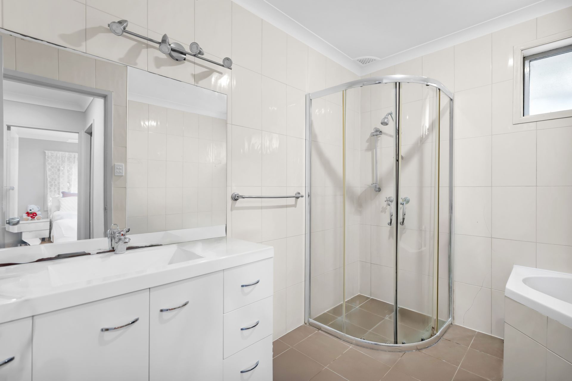 6 Macleay Street, Bradbury, Bradbury - Image 1