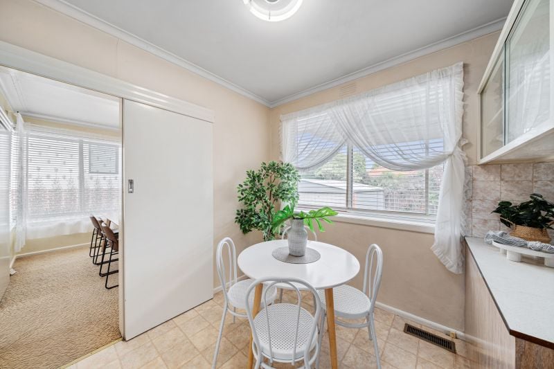 32 Maude Street, Box Hill North