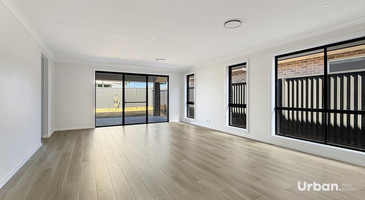 Austral 23 Parhelion Street
