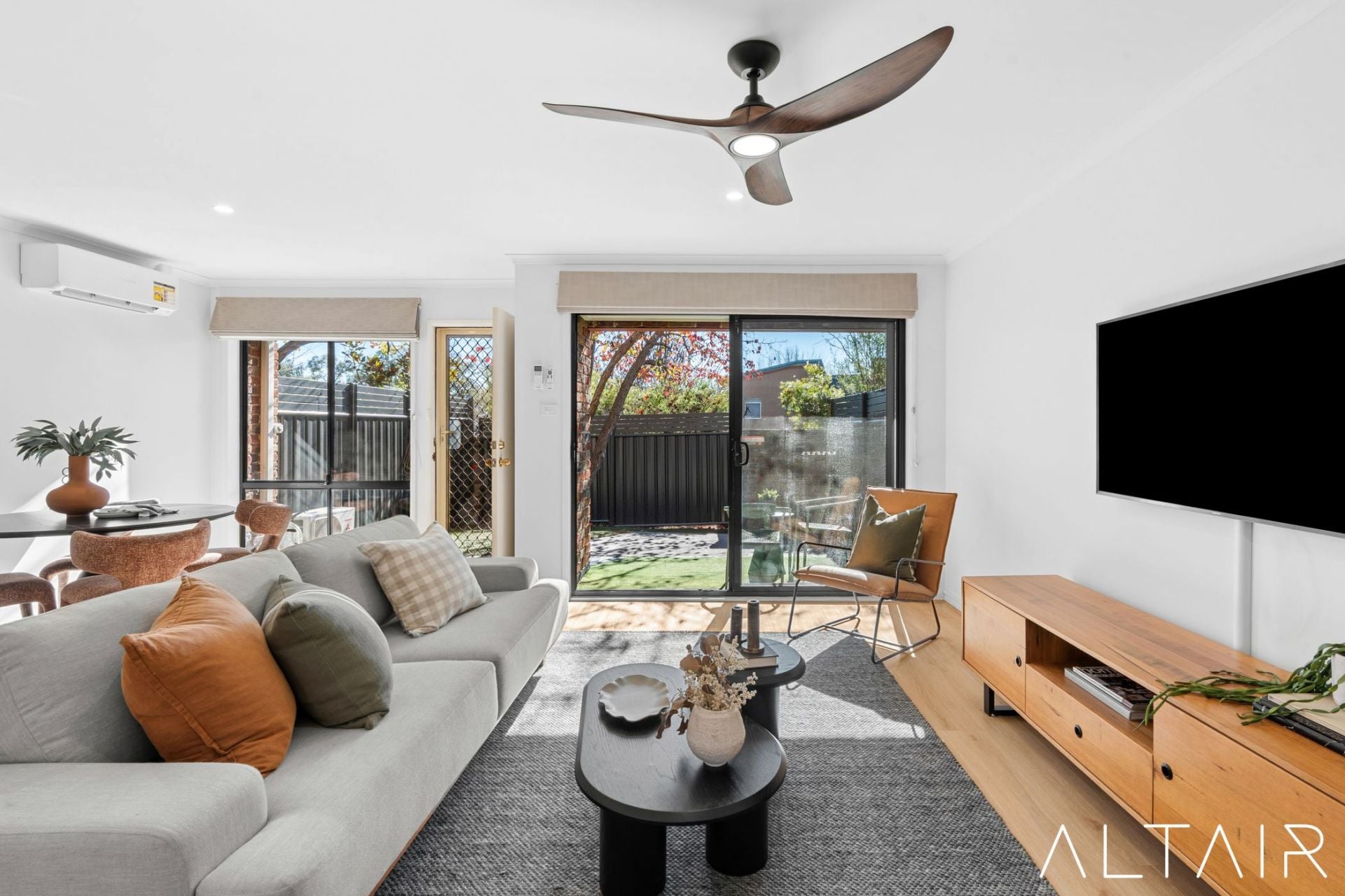 4/30 Lyttleton Crescent, Cook, ACT, Cook - Thumbnail 2
