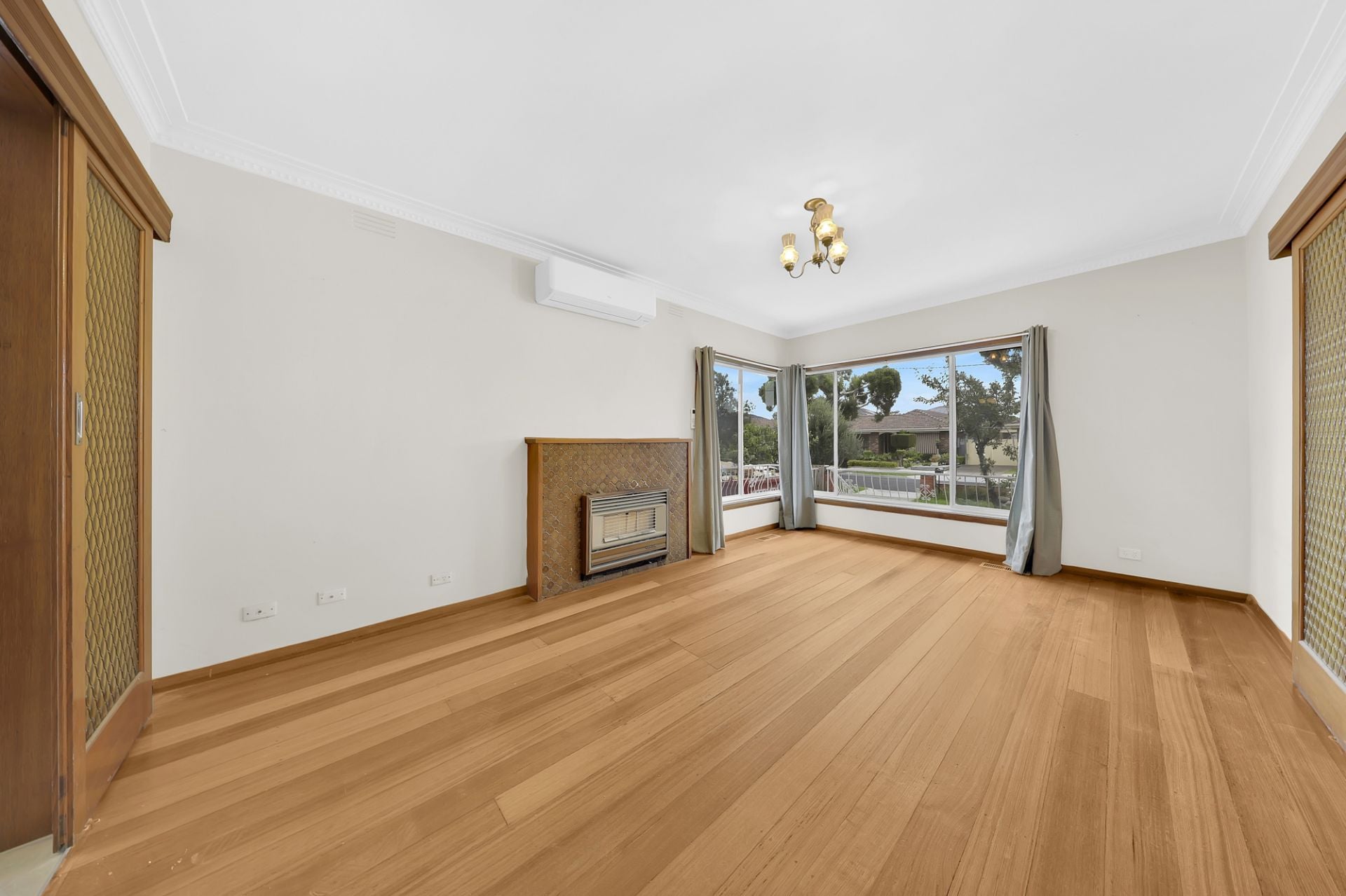 Perfect Location! Newly Renovated family home with quality finishes.