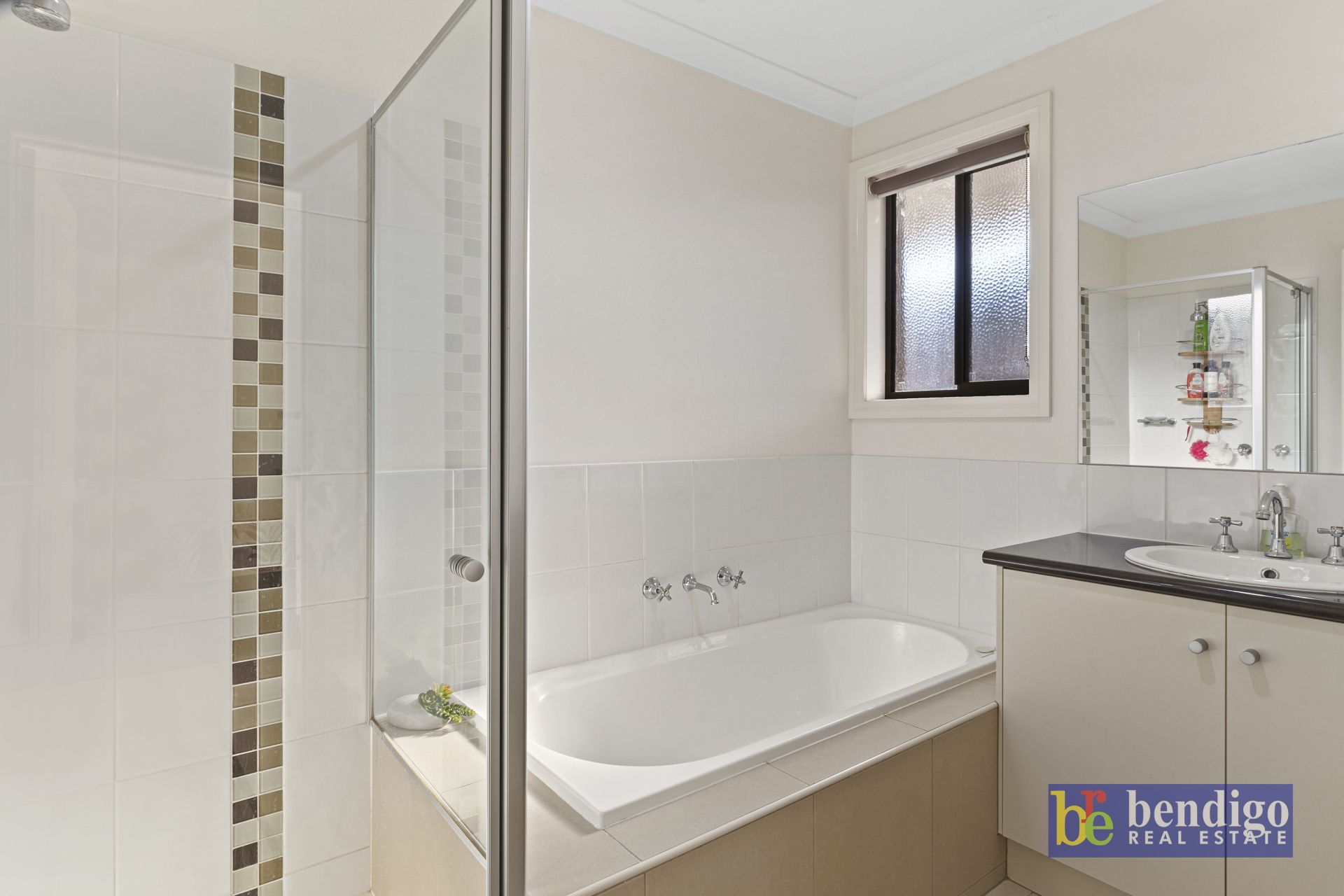 116 Aspinall Street Golden Square VIC, Square - Thumbnail 6