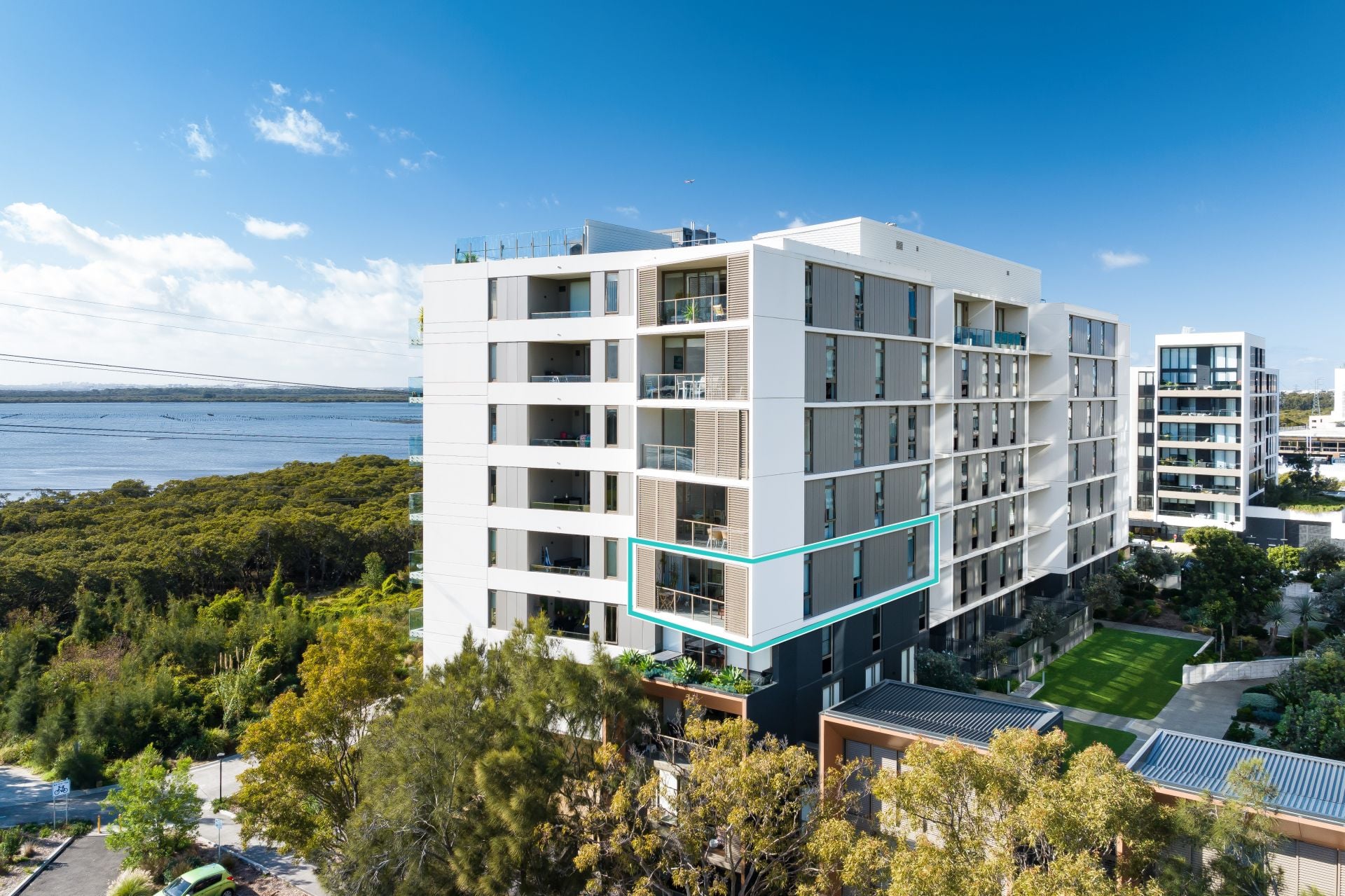 301/3 Dune Walk, Woolooware, Woolooware - Image 1