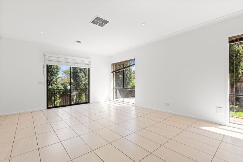 5 Bear Crescent, Doreen