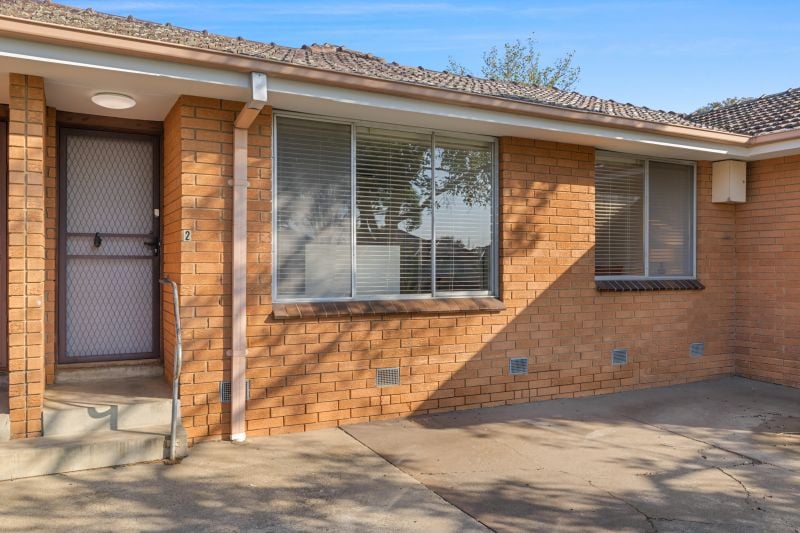 2/42 Kelsby Street, Reservoir