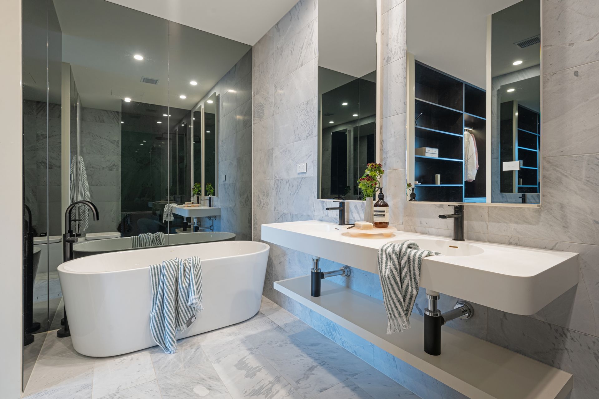 33 Lambert Road, Toorak, Toorak - Thumbnail 8