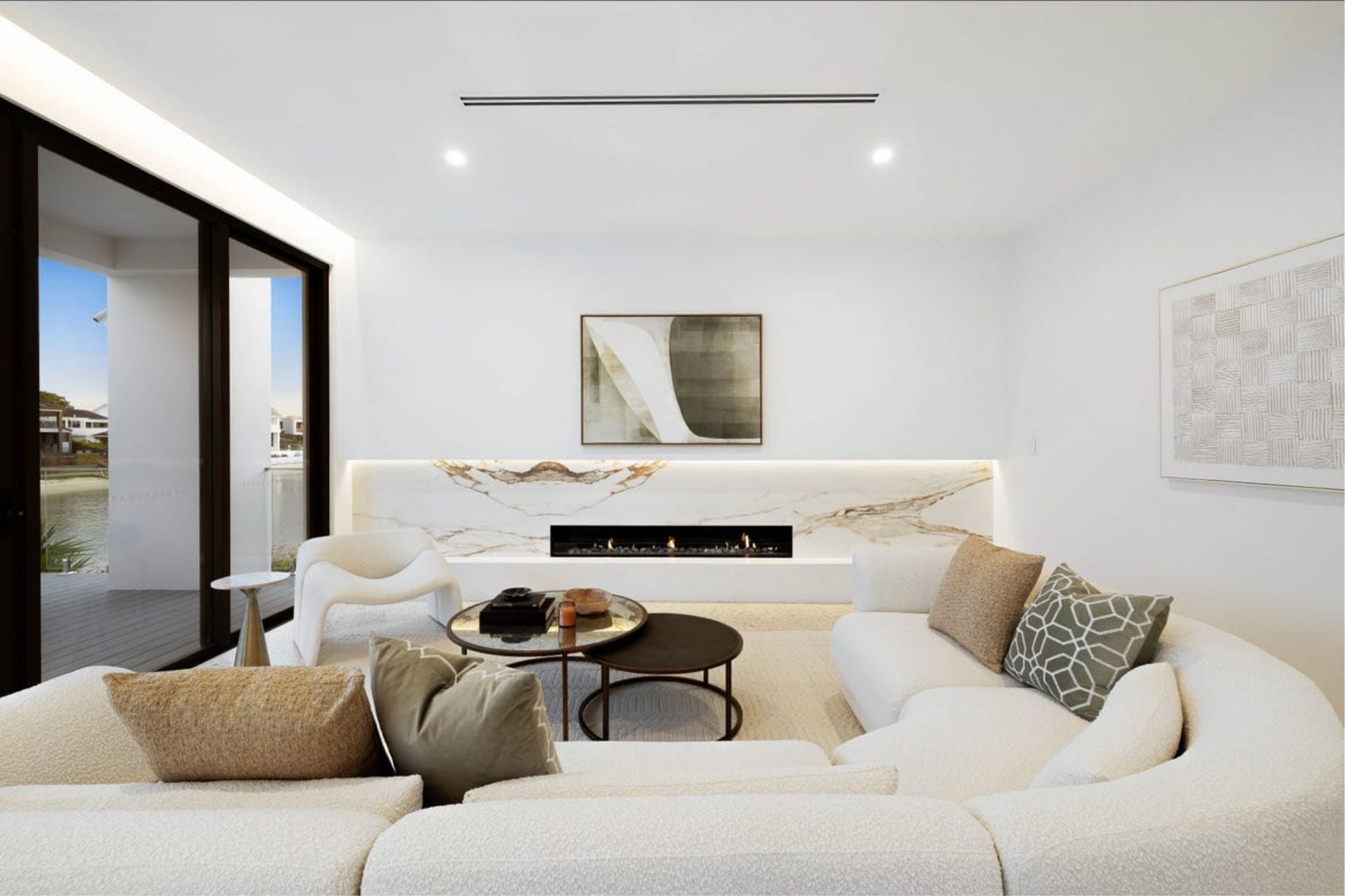 54 Gretel Drive, Mermaid Waters - Thumbnail 6