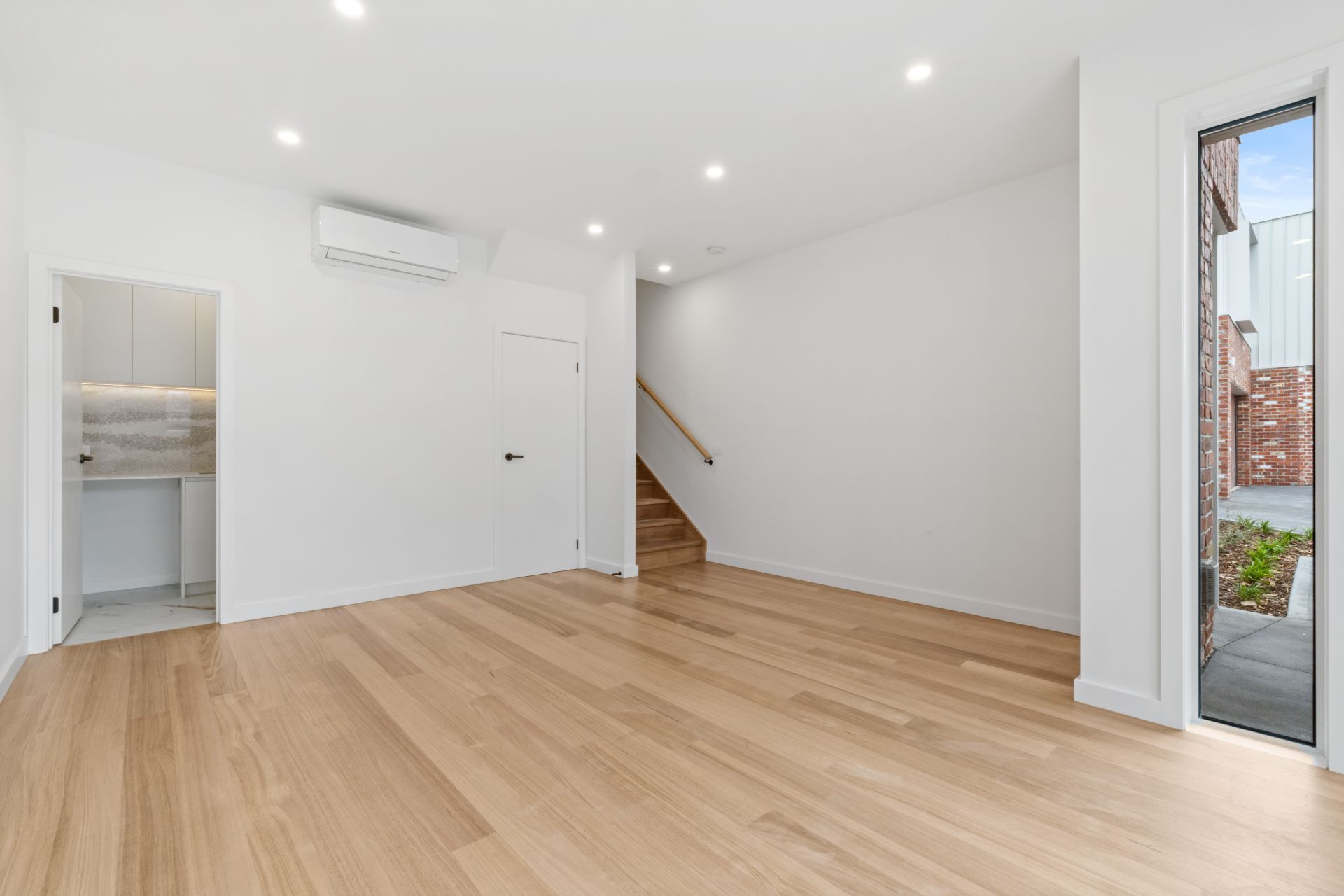 Simply Stunning Three-Bedroom Townhouse