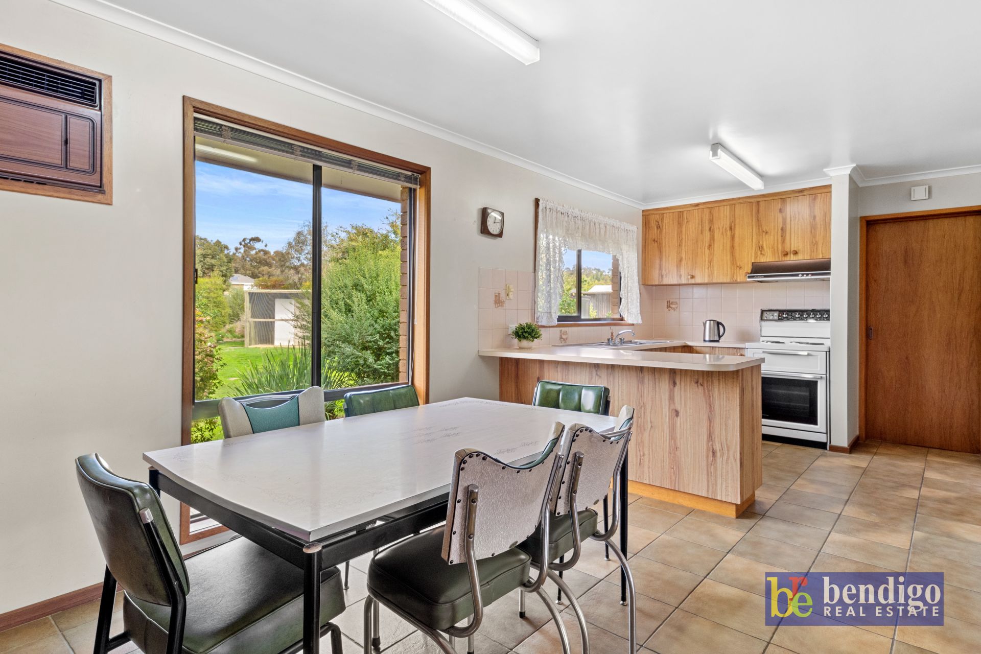 2 Melbury Court Epsom VIC, Epsom - Thumbnail 5