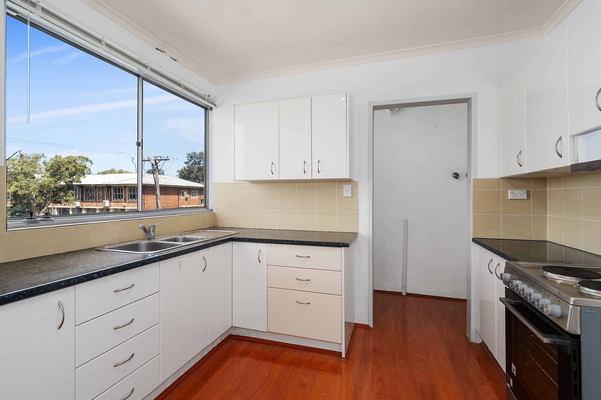 2/31-35 Forbes Street, Liverpool NSW, Liverpool - Thumbnail 2
