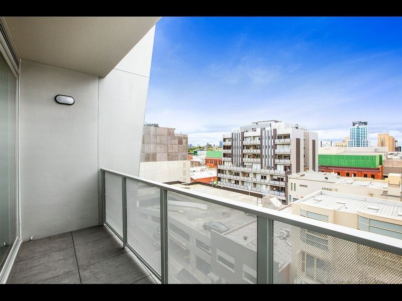 502/26 Wilson Street, South Yarra - Thumbnail 6