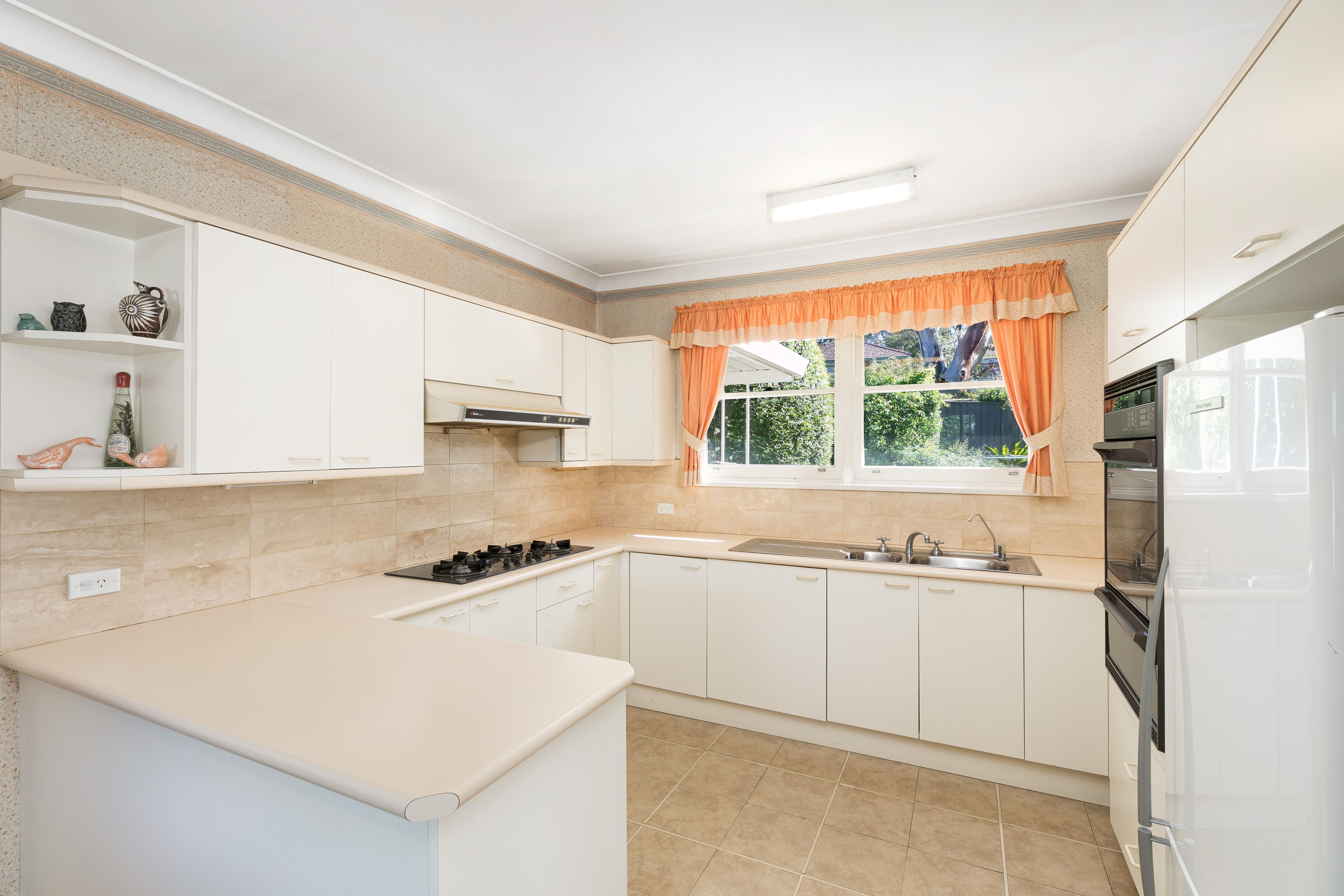 19 Amitaf Avenue CARINGBAH SOUTH 2229