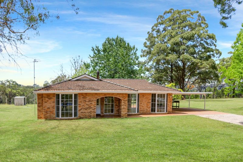 11 Calderwood Road Galston NSW, Galston - Thumbnail 2
