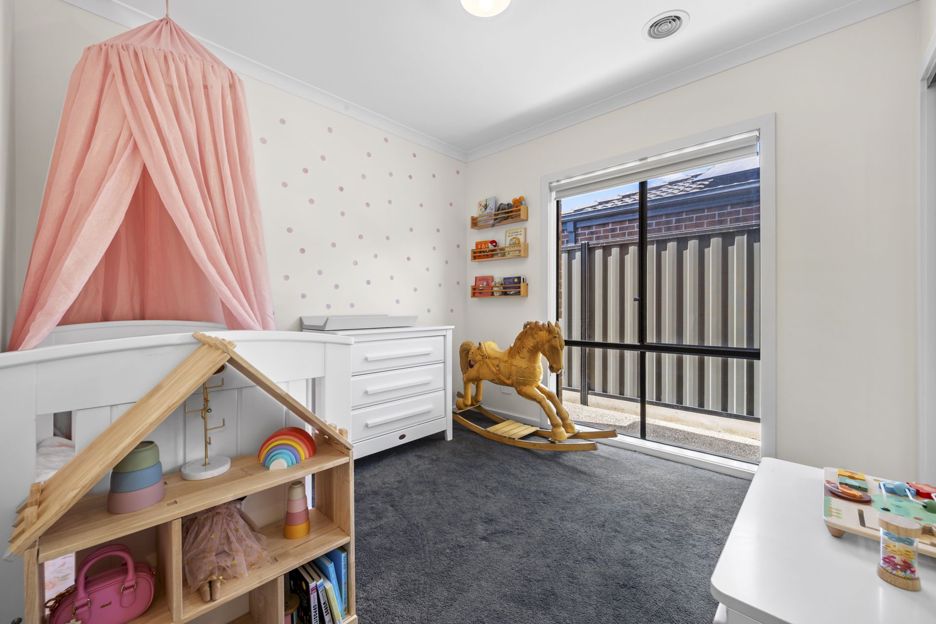Family Comfort, Modern Design