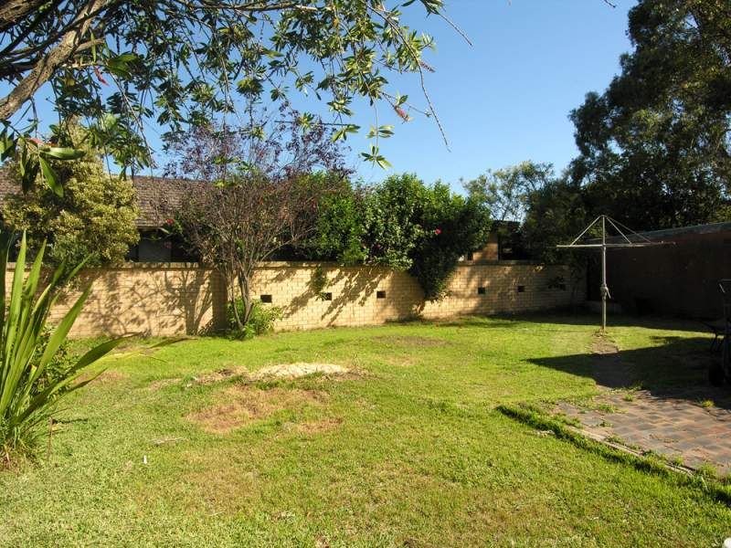 196 Lorraine Street, PEAKHURST, Peakhurst - Thumbnail 3