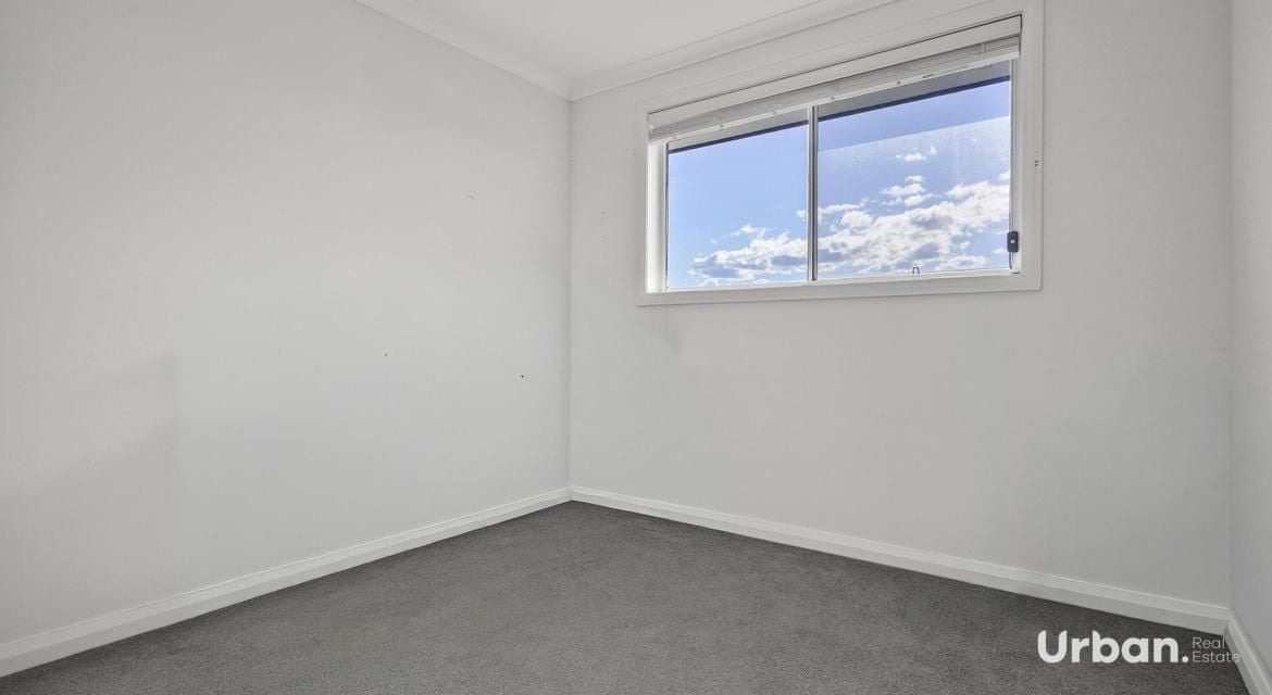 Leppington 17 Batavia Avenue