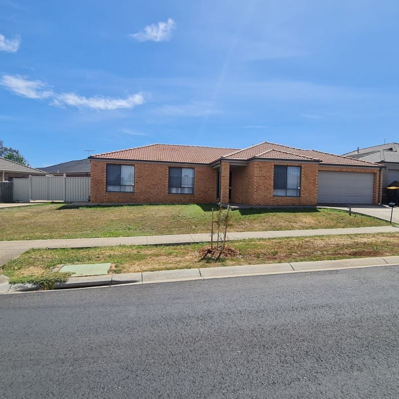 63 Arnolds Creek Boulevard, Harkness VIC