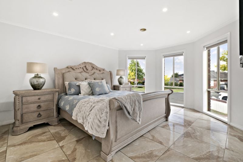 20 Oldfield Place, Epping