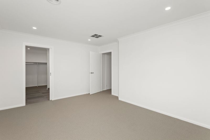 69 Lakeridge Drive, Wollert