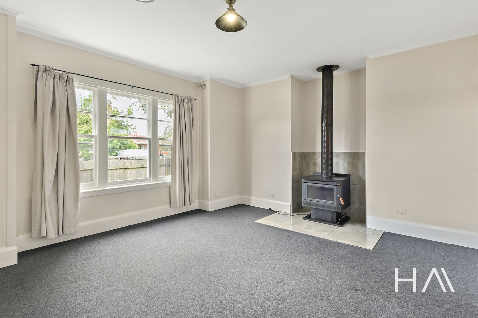 24 Marriott Street Westbury, Westbury - Thumbnail 5