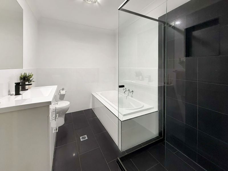 Spacious & Low-Maintenance Living in Peaceful The Oaks