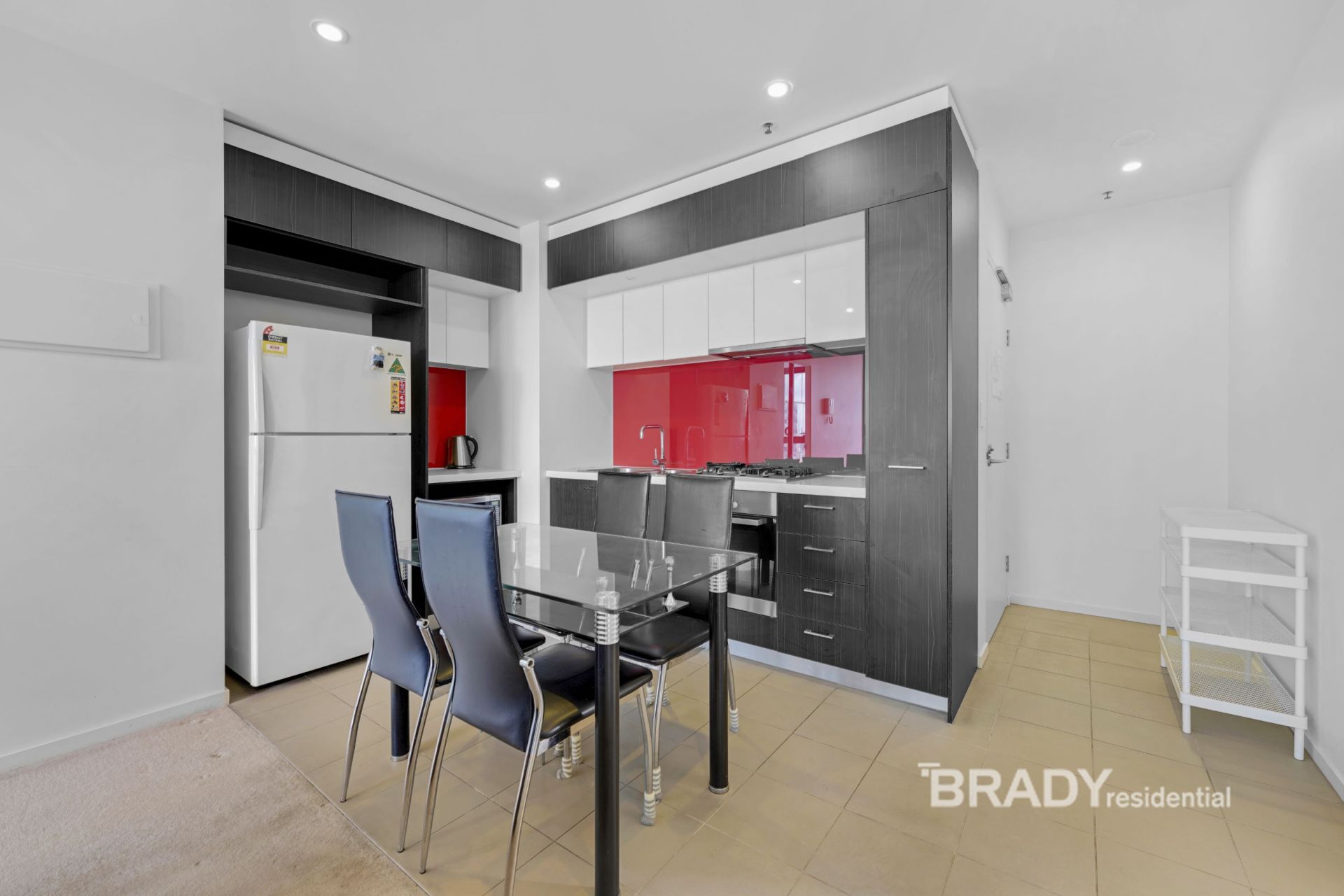 1701/8 Sutherland Street Melbourne VIC, Melbourne - Thumbnail 4