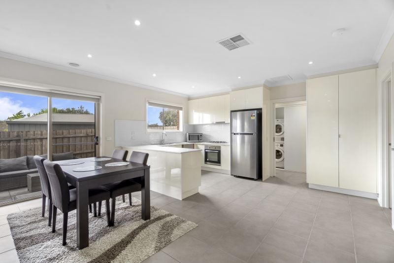 2/122 McDonalds Road, Epping