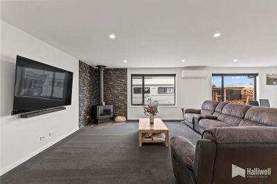 21 Ayrshire Avenue, Latrobe, Latrobe - Thumbnail 8