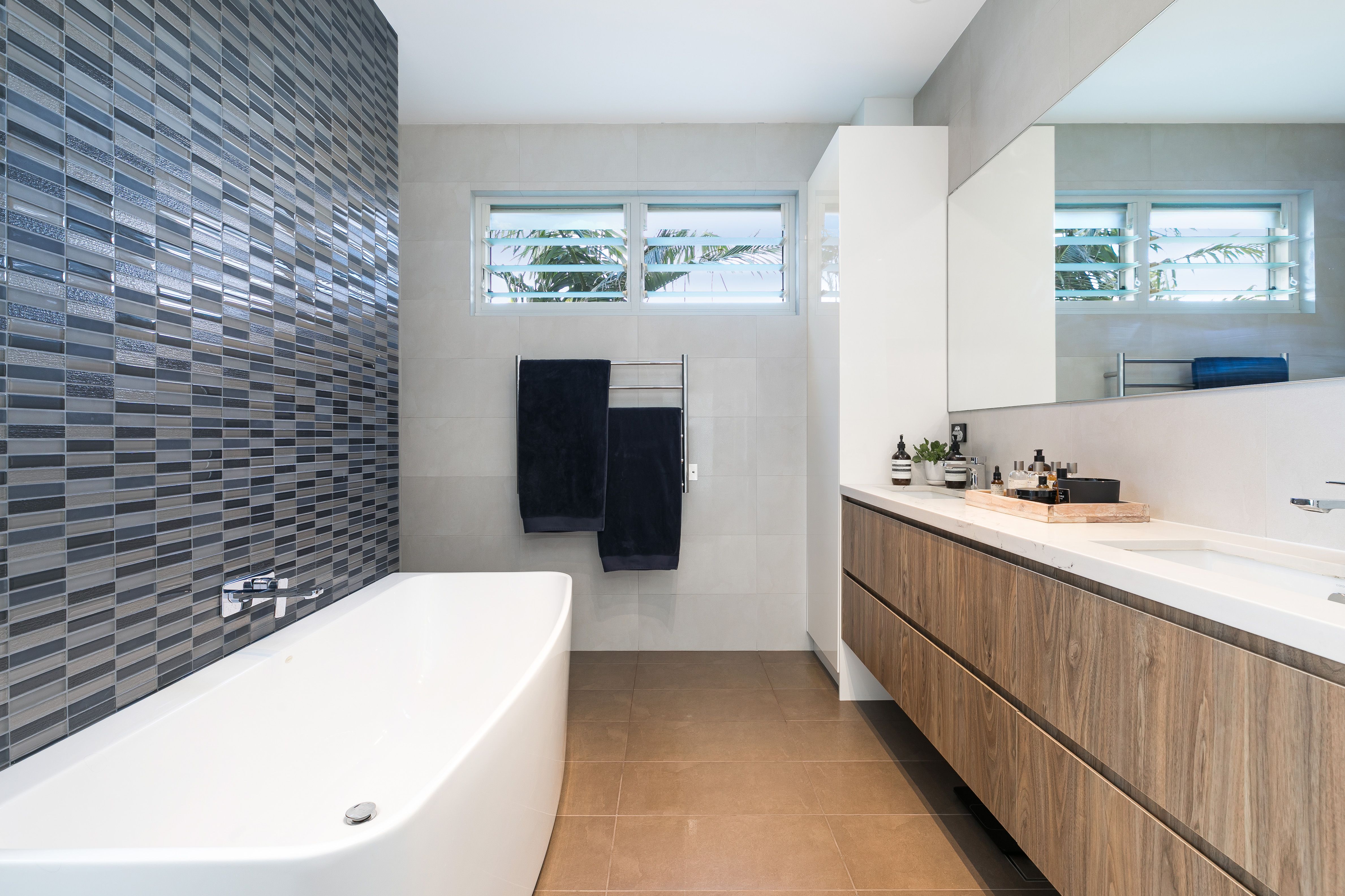 1 Shorebird Pde GREENHILLS BEACH 2230