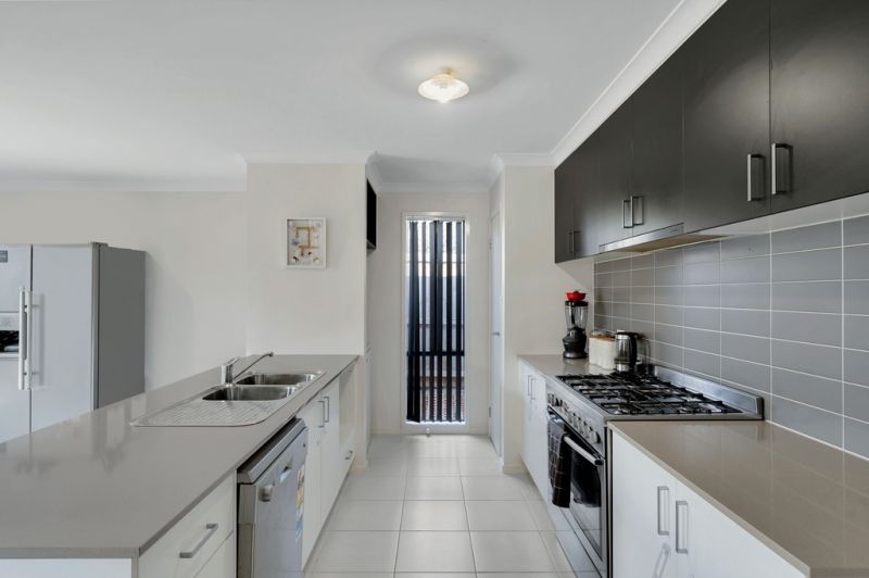 11 Porter  Avenue, Maddingley, Maddingley - Thumbnail 8