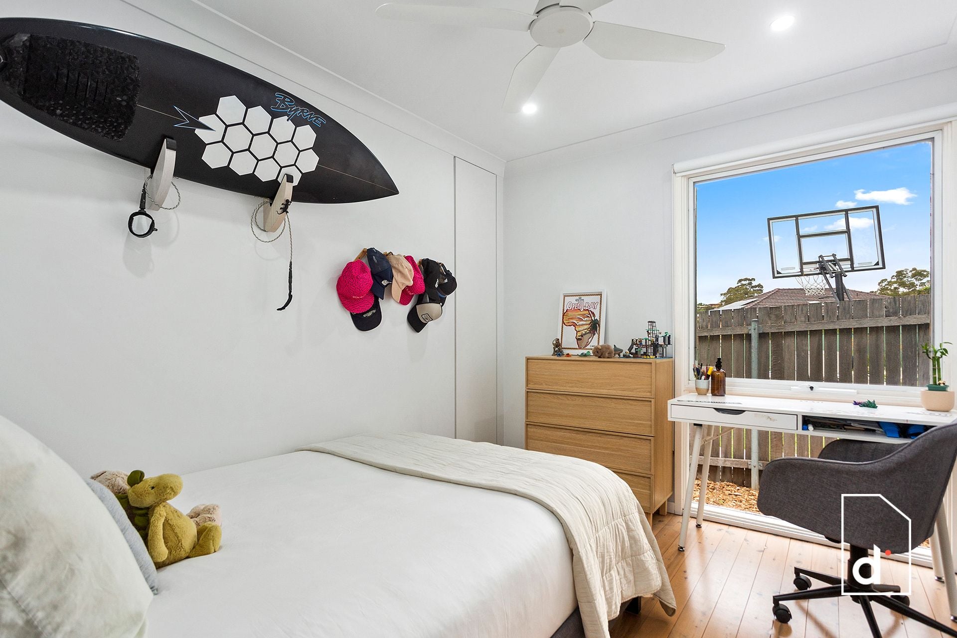 14 The Parkway, Balgownie NSW