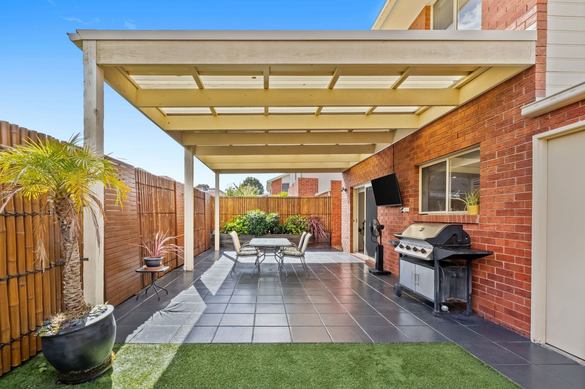Affordable & Convenient Living in South Morang!